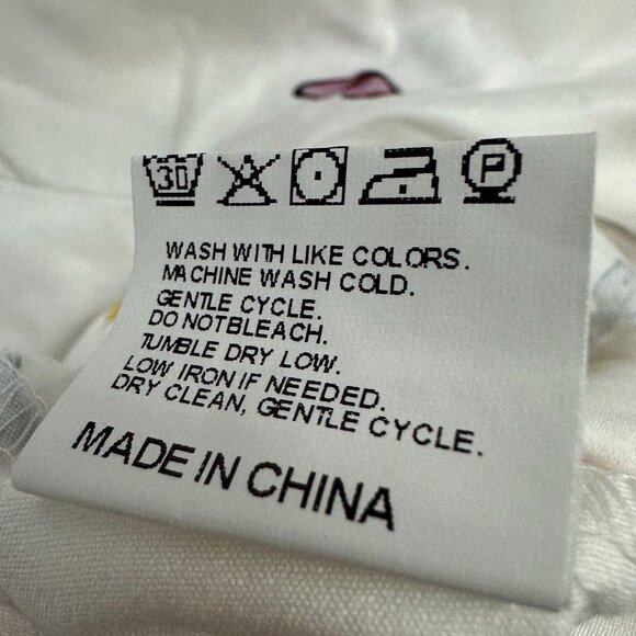 ChicMe Womens White Long-Sleeve Top With Multicolor Butterfly Print & Lace - Picture 8 of 8